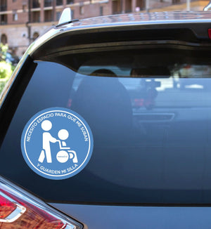 Autos Marca2 : Sticker reflectante. Necesito espacio para que me suban y guarden mi silla. - Marca2