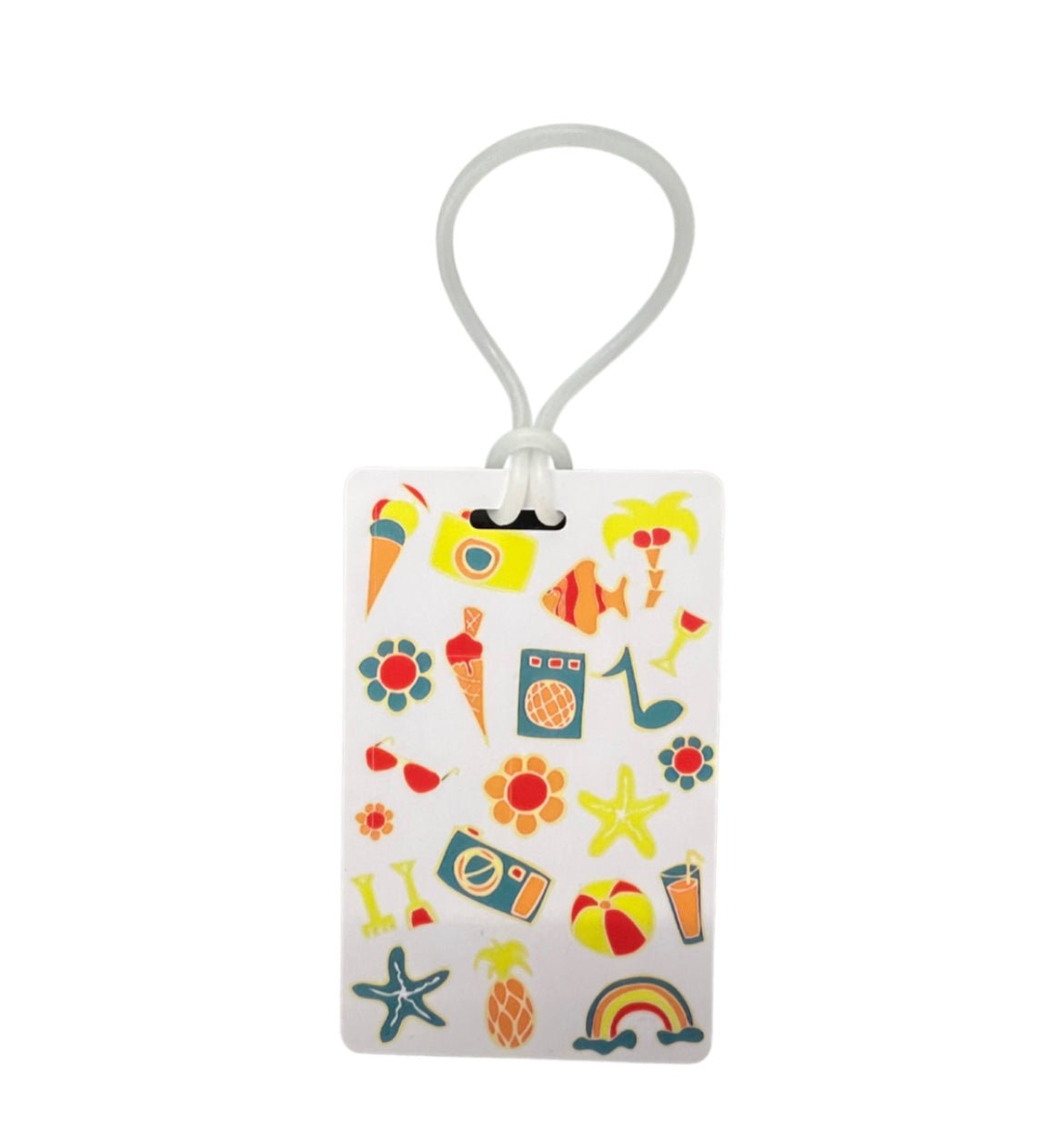 "Identificador de maleta personalizado con nombre y datos. Tamaño tarjeta de crédito, resistente al agua y con cordón para sujetar fácilmente."