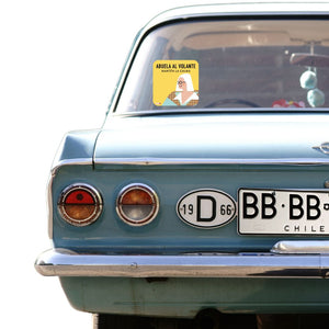 Sticker auto : Abuela al volante, mantén la calma : Fondo amarillo - Marca2